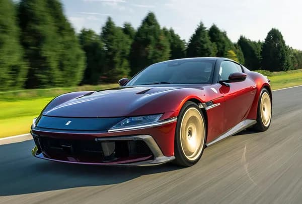 Ferrari's 12 Cylinders: The Manuale Experience