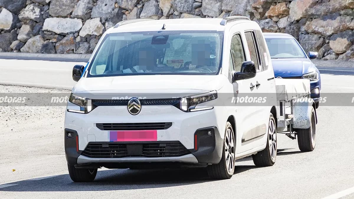 Citroën Berlingo Hybrid MHEV Spotted in Testing Phase
