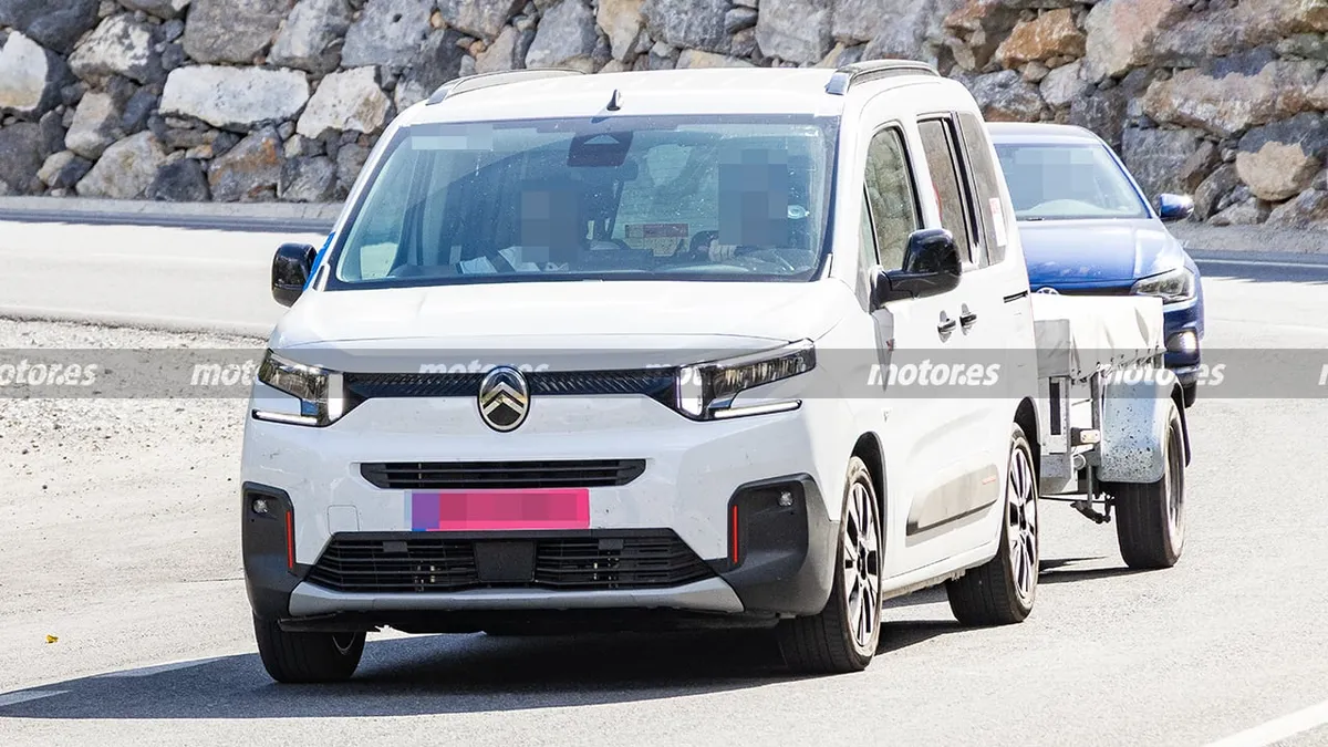 Citroën Berlingo Hybrid MHEV Spotted in Testing Phase
